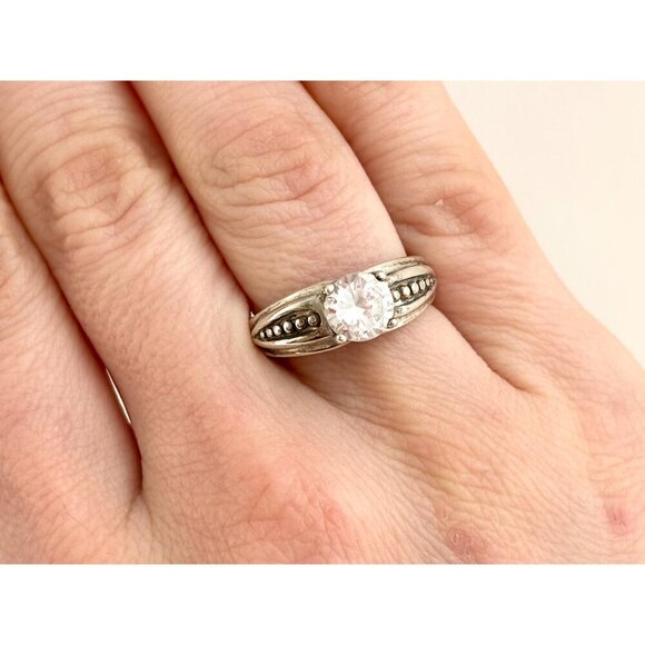 Bead Designed Sterling Silver Cubic Zirconia (M) Stamped 925 Vintage Ring - sz 7 - Picture 10 of 10